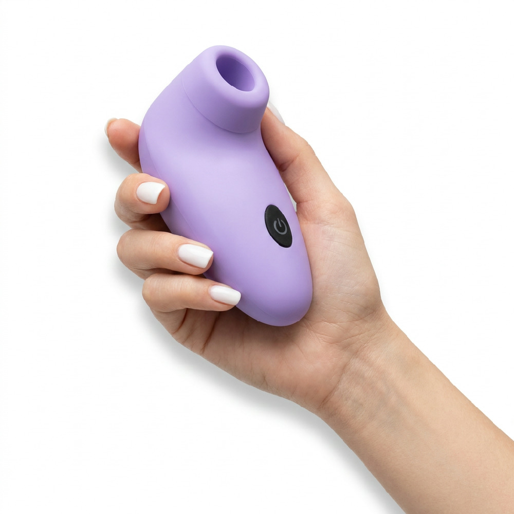 Vibrador Sugador Amazon Hot Roxo visto de cima, evidenciando o bocal de silicone e o bot�o de controle