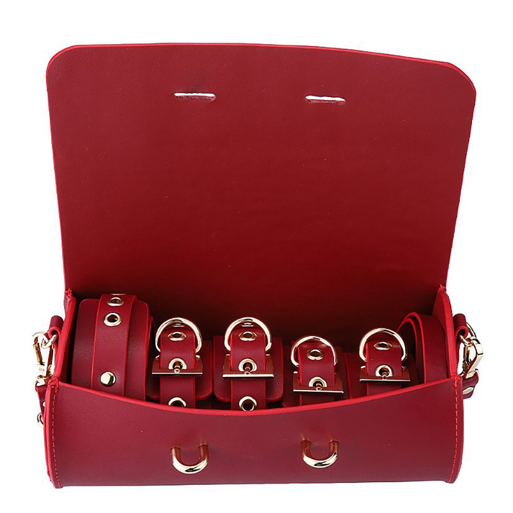 Kit Bondage em PU e Metal Vinho e Dourado - Coleira e algemas organizadas em estojo vermelho