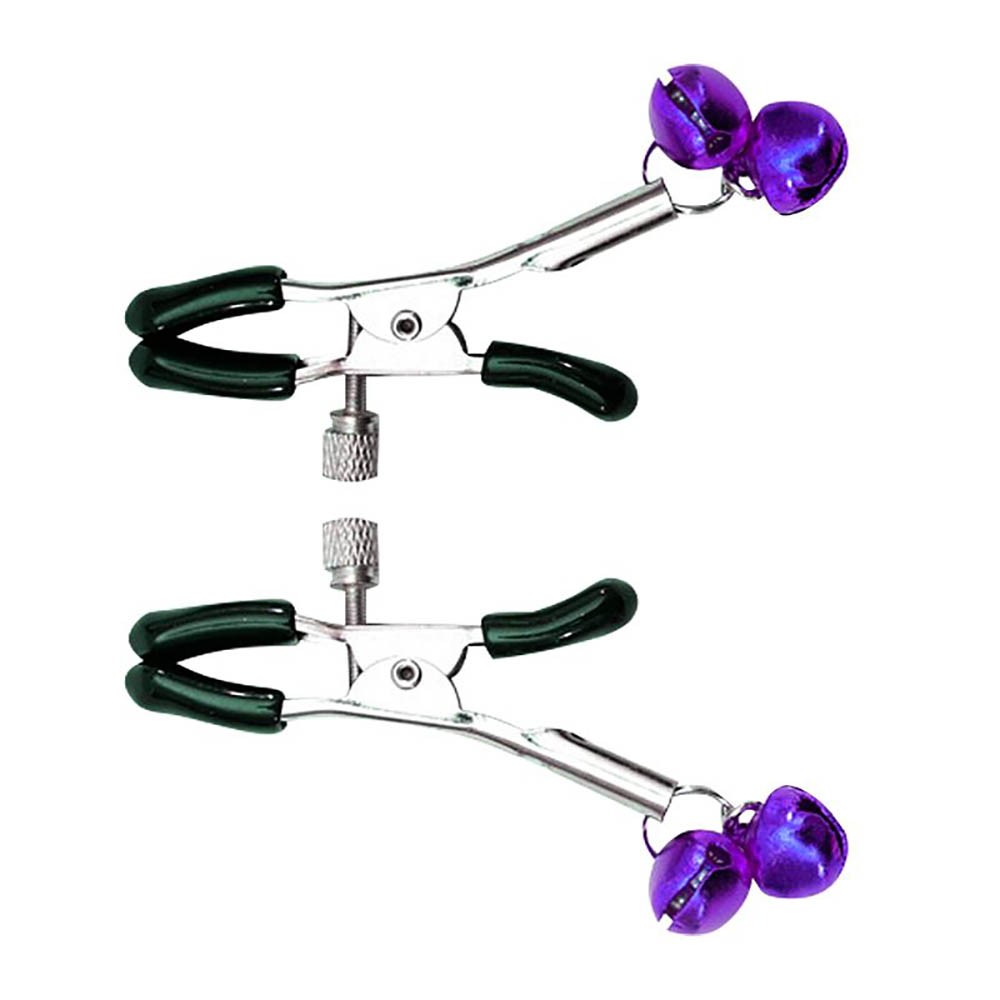 Close em um prendedor de mamilo roxo com sinos, detalhe das pontas e do sino met�lico