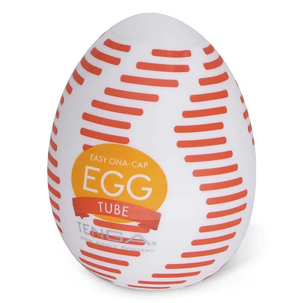 Masturbador Masculino Tenga EGG Tube com pessoa segurando um tubo interno, mostrando o uso flexivel