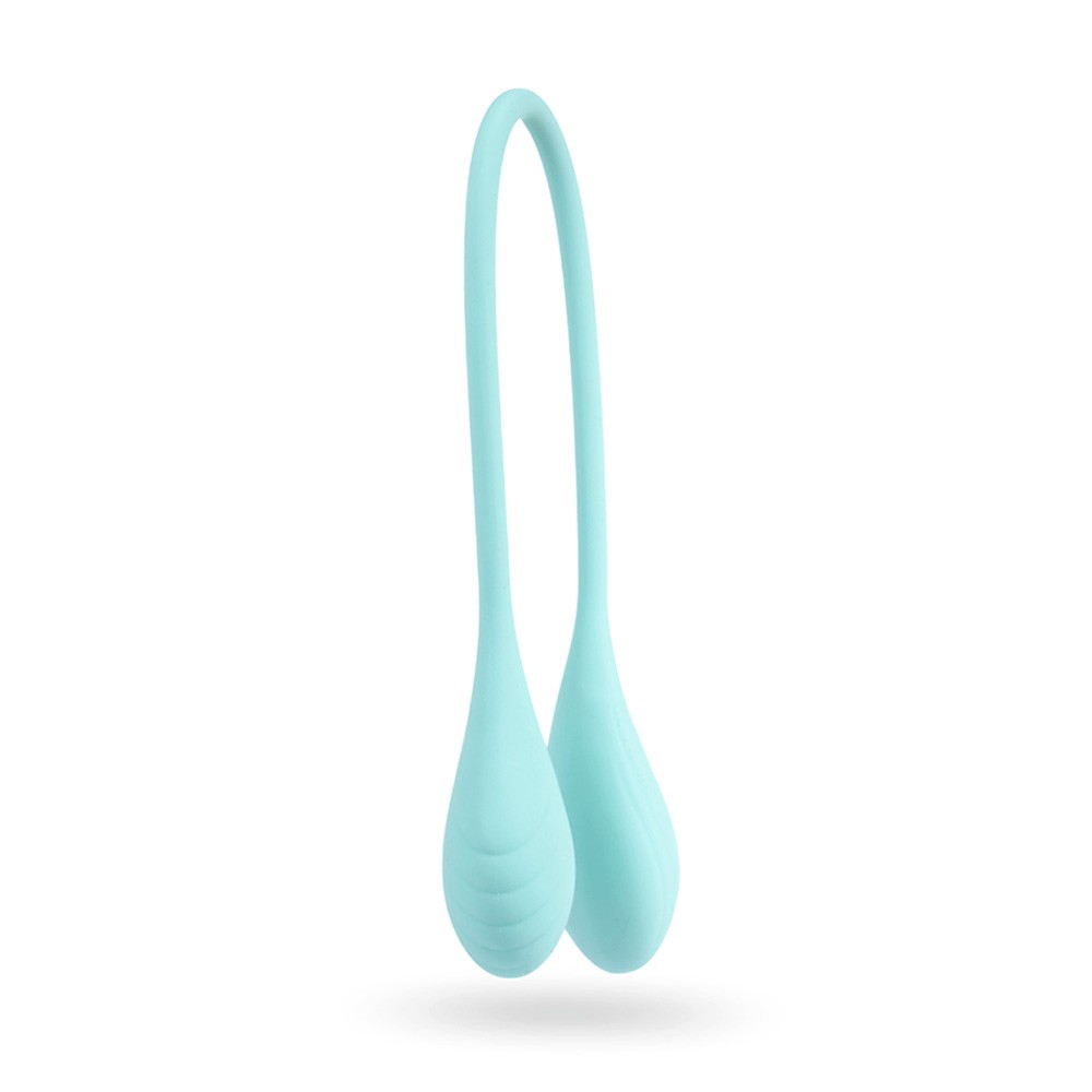 Vibrador Duplo Recarreg�vel Girls Cyan em posi��o vertical, mostrando a flexibilidade e as duas pontas estimuladoras