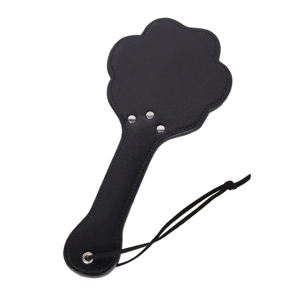 Palmat�ria pata de gato vista traseira, destacando o material PU preto e os rebites de fixa��o