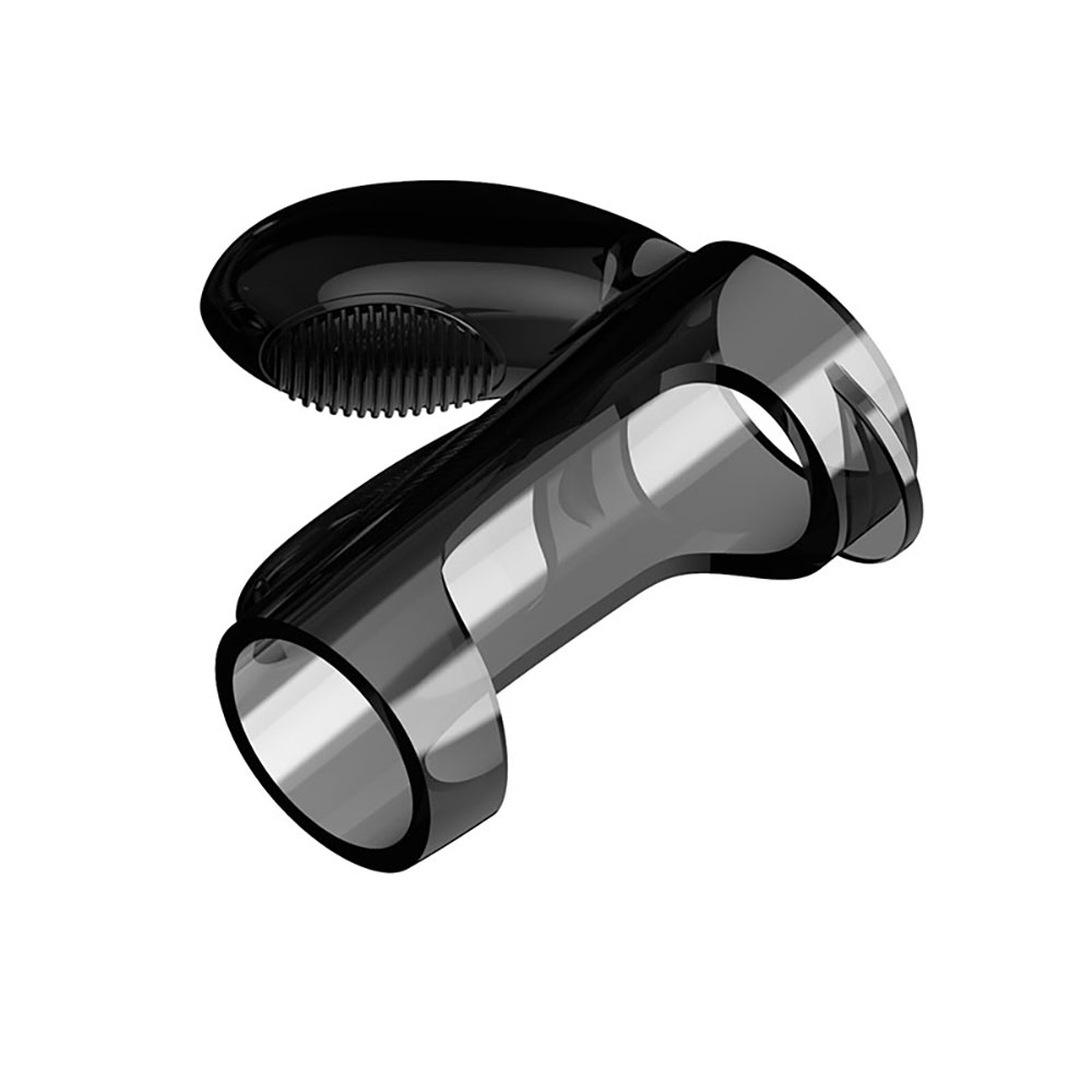 Capa Peniana com Estimulador Vibrat�rio Clitoriano em Material Soft Fume, vista em detalhe, mostrando o formato ergon�mico e o vibrador lateral.