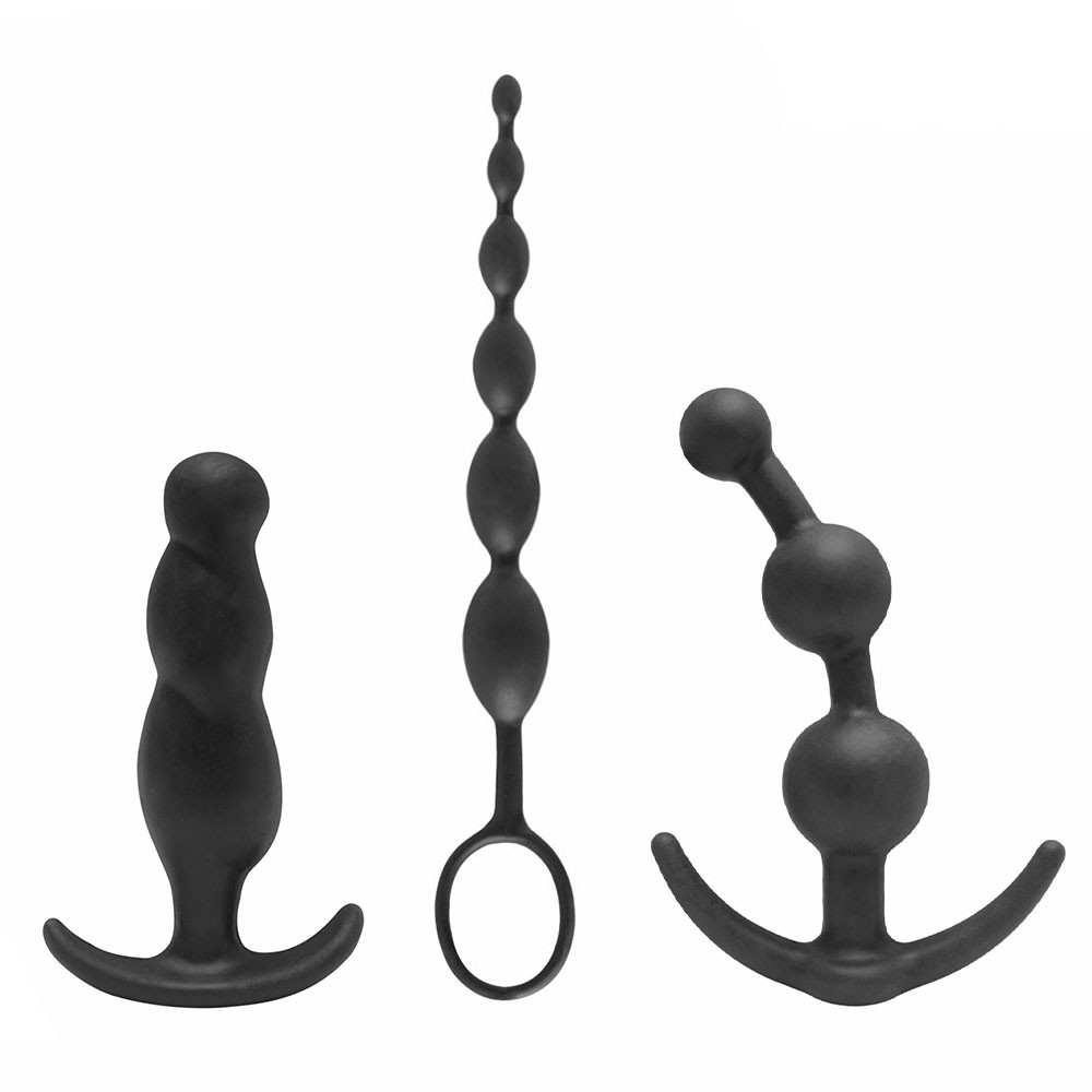 Kit Plug Anal com 3 formatos diferentes de silicone na cor preta, mostrando a base de seguran�a de cada um