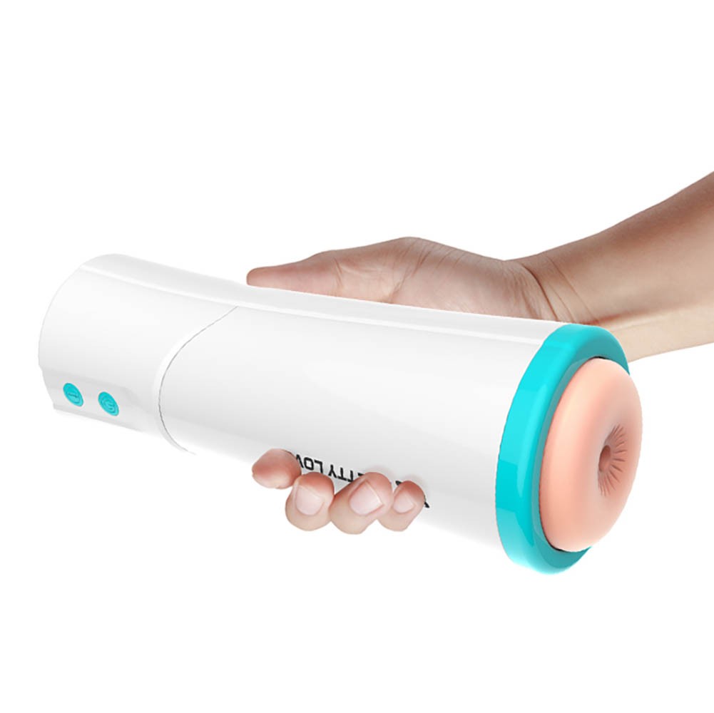 Masturbador �nus Lanterna Aby em vista lateral sendo segurado por uma m�o, destacando o orif�cio em cyberskin e a base azul