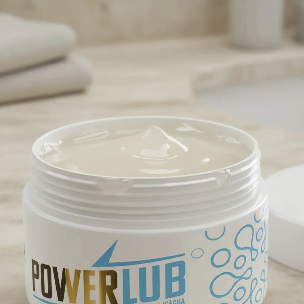 Vis�o interna do pote de PowerLub Gel 250g, detalhando a consist�ncia e a cor do lubrificante.