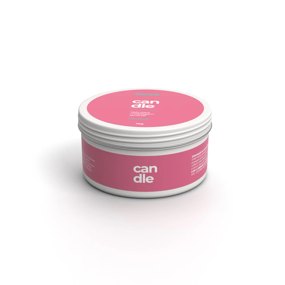 Vela para Massagem Sensual Candle Love Morango em lata com a tampa fechada, mostrando o design do r�tulo e informa��es do produto