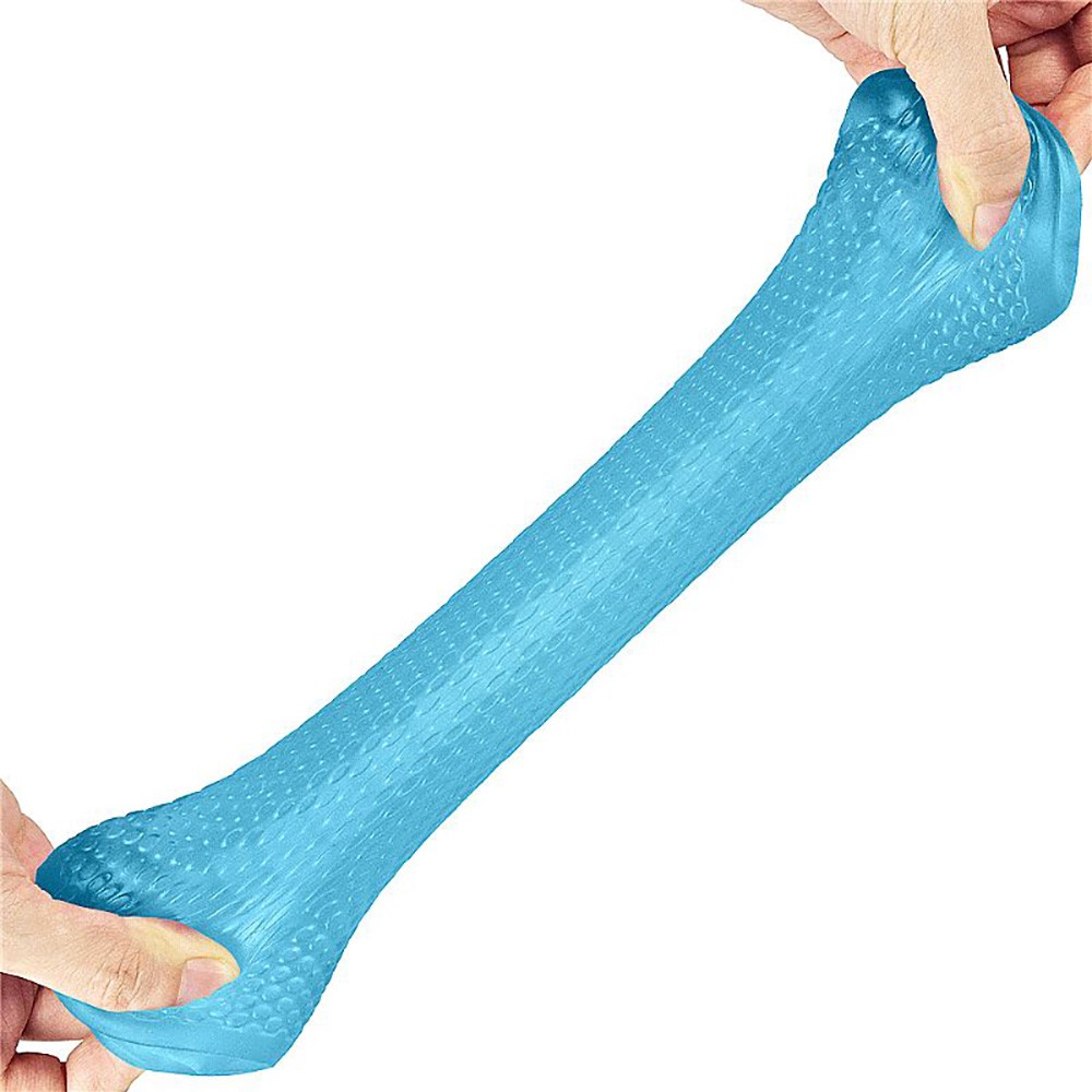 Masturbador Masculino em Silicone Training Master Double Azul sendo esticado, demonstrando sua flexibilidade e a resist�ncia do material
