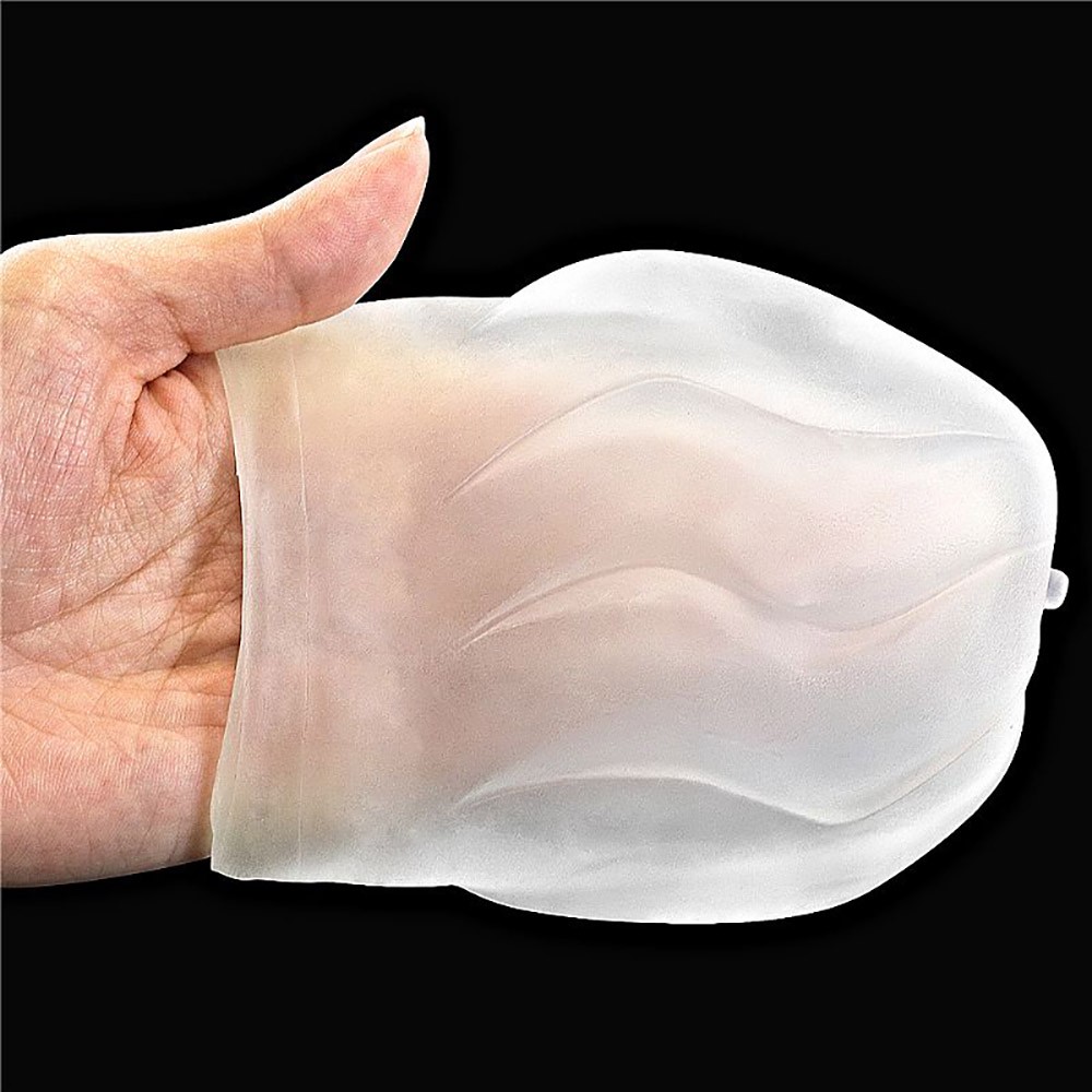 Masturbador Masculino Giant Egg de silicone, em vista lateral, com foco nas texturas internas onduladas