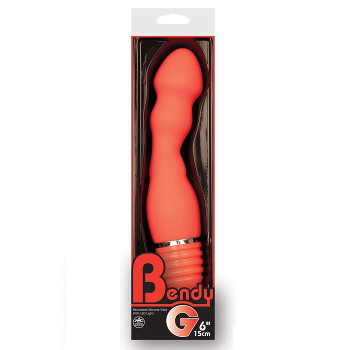 Boneco Infl�vel Negro 154cm de altura exibindo detalhes do corpo e rosto em embalagem aberta, antes de ser totalmente inflado.