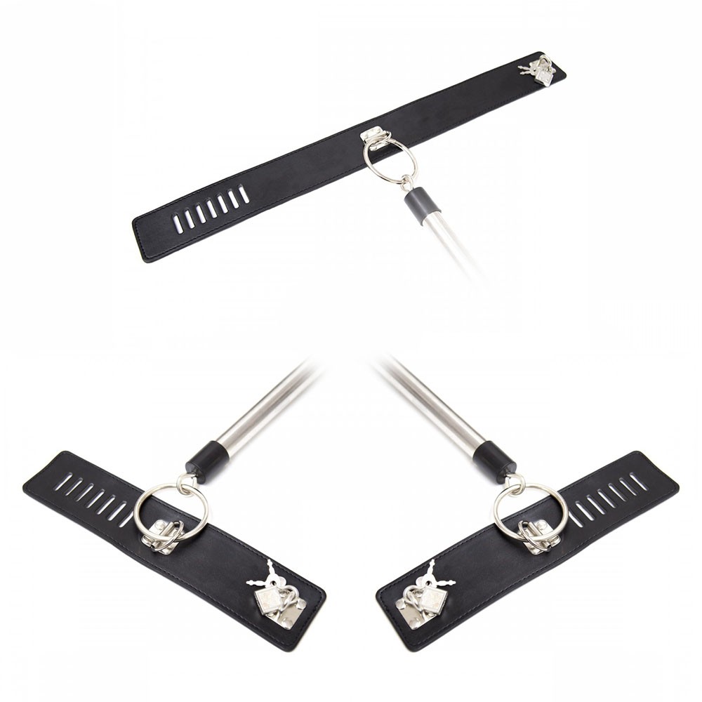Kit Bondage Coleira com Algemas em PU e Barra de Restri��o em Metal Preto, detalhes das algemas e coleira com fivelas e cadeados, junto � barra de metal