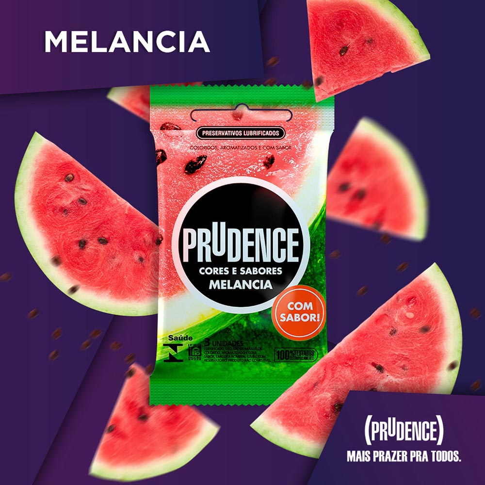 Preservativo Prudence Sabor e Aroma de Melancia - Imagem art�stica com fatias de melancia em fundo roxo, destacando a embalagem do produto