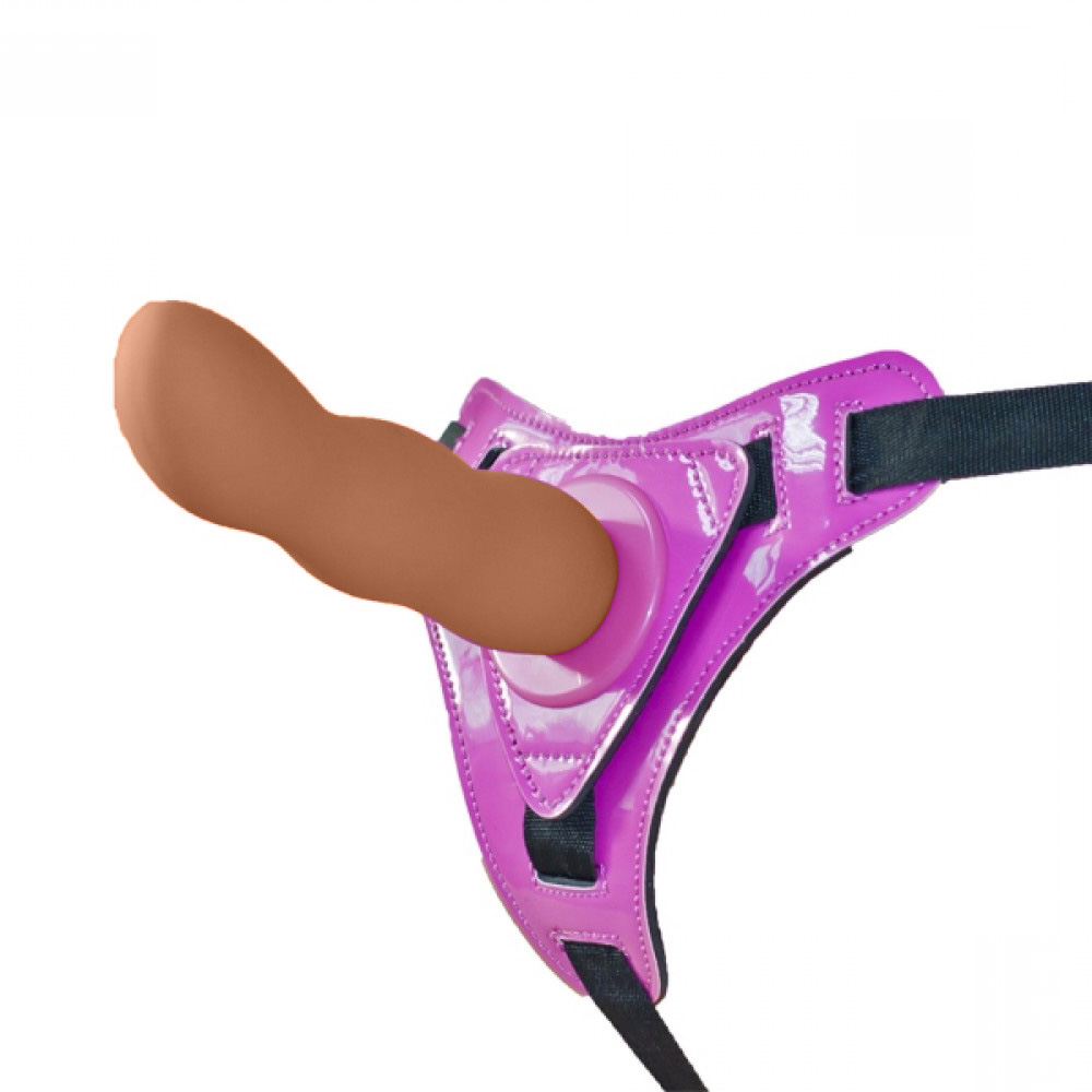 Cinta Peniana com P�nis Escalonado Bege - vista inferior do p�nis em silicone bege com a cinta roxa