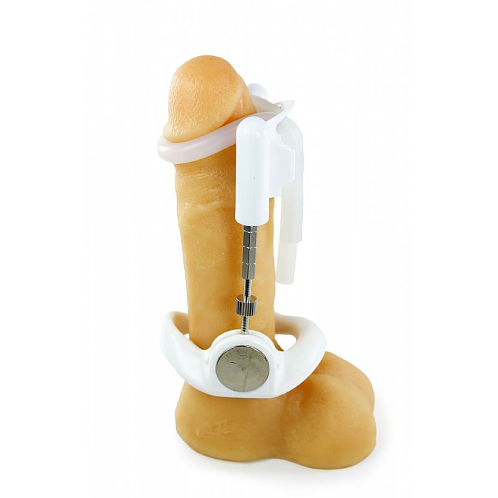 Extensor Peniano Pro Extender Branco ajustado em modelo de p�nis para demonstrar o uso