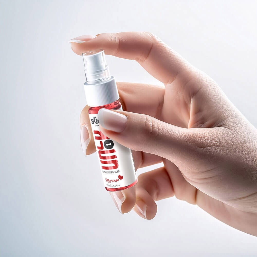 Frasco do Gel UnLOK Morango 15ml em um close, destacando a textura do r�tulo