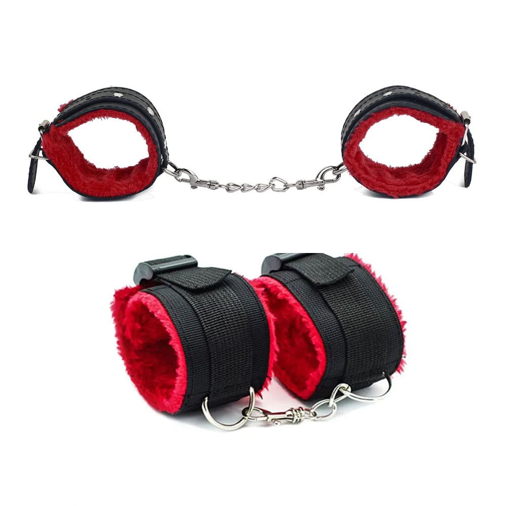 Kit Bondage 8 Pe�as: Algemas de pulso pretas com forro vermelho e corrente, algemas de tornozelo pretas com forro vermelho, em fundo branco