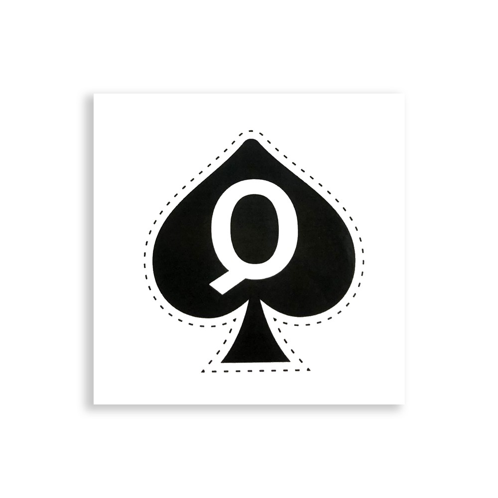 Tatuagem Tempor�ria Queen of Spades Hotwife em destaque com o s�mbolo 'Q' e naipe de espadas
