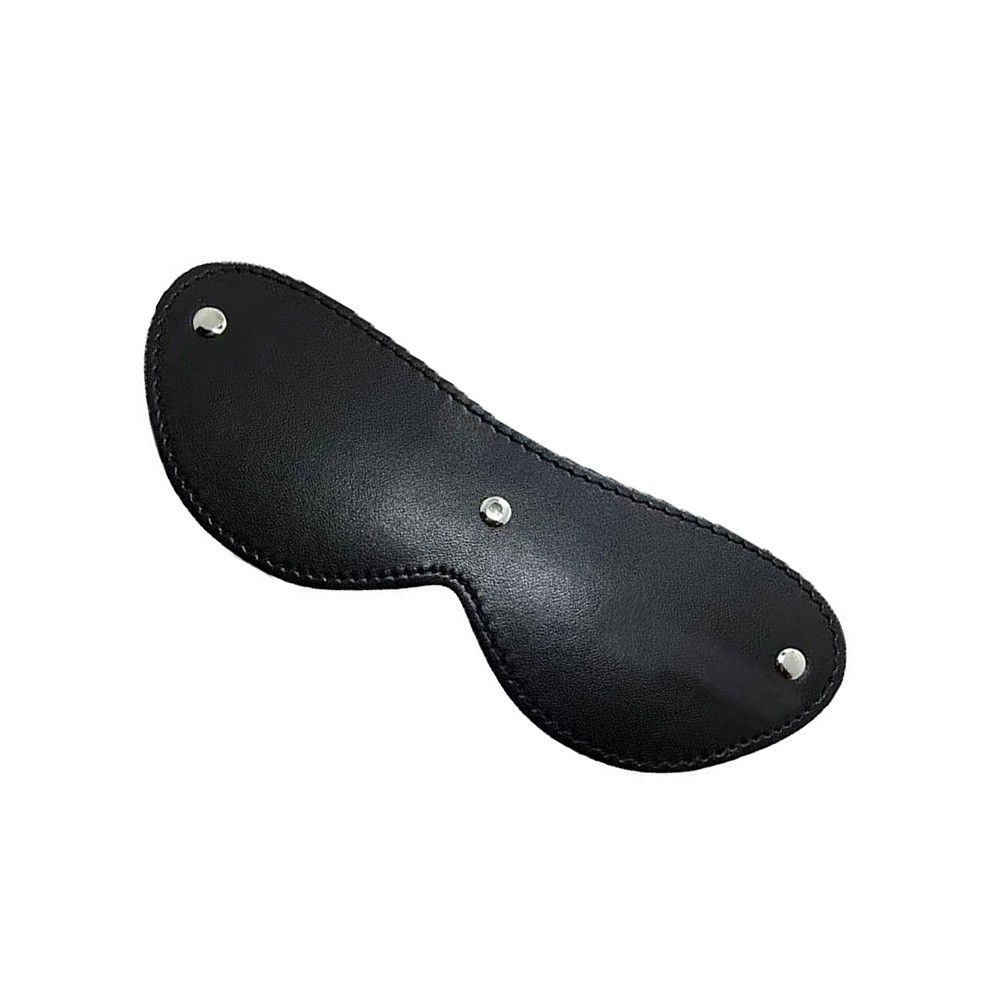 Venda BDSM em PU preta de lado, mostrando a curva ergon�mica e um dos bot�es