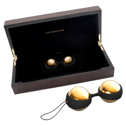 Luna Beads Bola de Pompoar Ouro 20 Quilates, esferas em sua caixa de luxo, com 'LUST OBJECTIFIED' gravado no interior