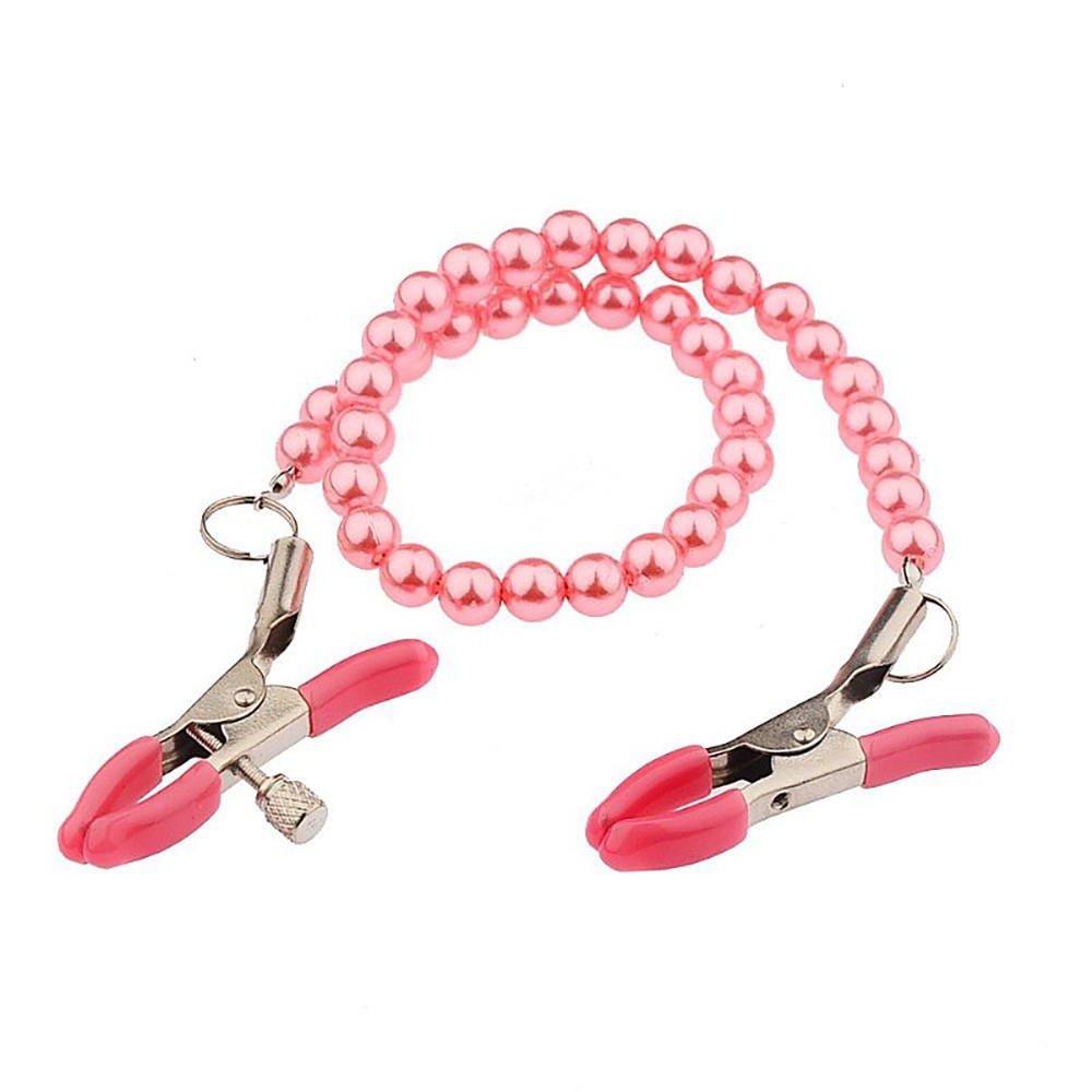 Prendedor de Mamilo Ajust�vel com P�rolas Rosa, vista superior detalhando a corrente de p�rolas e os clipes abertos