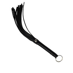 Flogger com Argola em Couro Sintético Preto e Tiras Finas de 14 cm