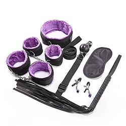 Foto do Produto Kit Bondage 7: Algema, Tornozeleira, Venda, Flogger, Mordaça, Prendedor de Mamilo, Coleira Roxo