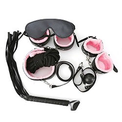 Foto do Produto Kit Bondage 7: Venda, Mordaça, Corda, Flogger, Coleira com Guia e Duas Algemas Preto e Rosa